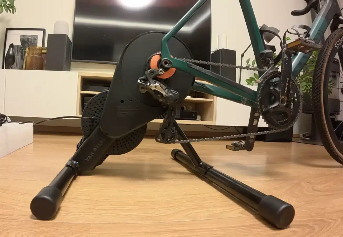 Trenažér d500 van rysel - pripojený k bicyklu